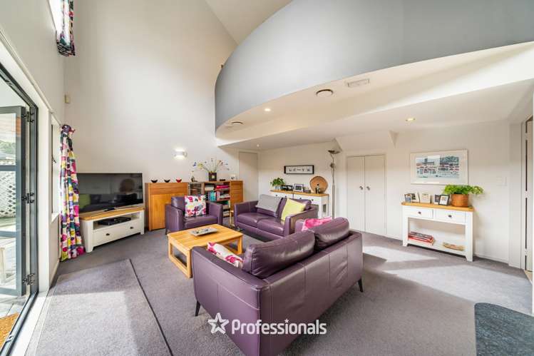 3 Huia Street Tawa_4