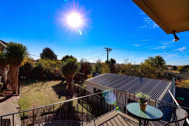 10 Eversley Street Waimataitai_17