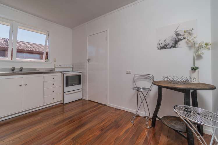 2/15 Turama Road Royal Oak_8