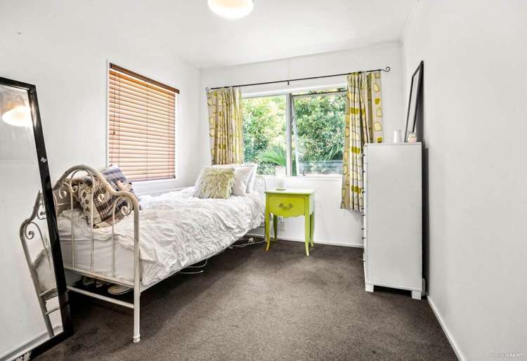 2/19 Churchill Road Cockle Bay_13