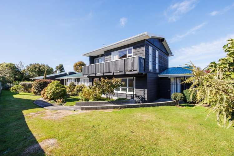 245 Victoria Avenue_0