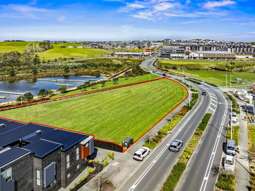 Coastal portfolio delivers Long Bay super-lots