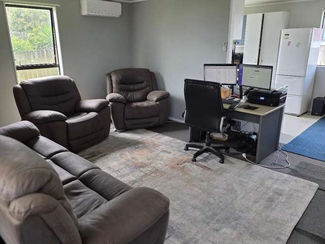 2/162 Finlayson Avenue Clendon Park_2