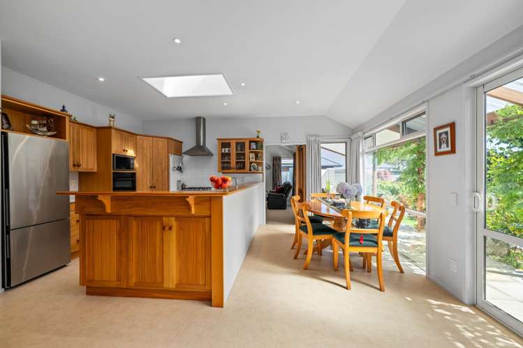 6 Livingstone Place Springlands_14