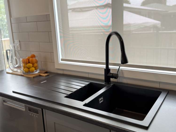 11A Maxwells Line Awapuni_8