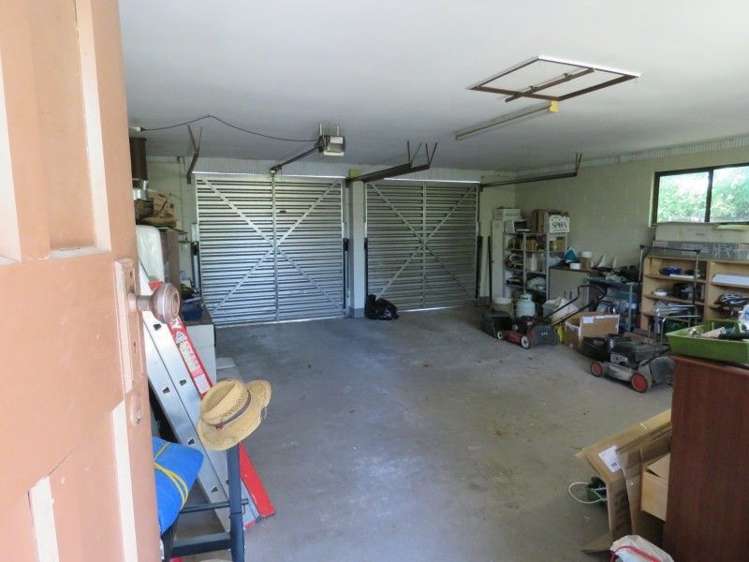 1616 Cust Road Cust_19