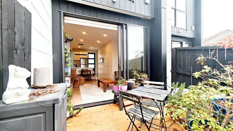 10B Sunward Rise Glenfield_14
