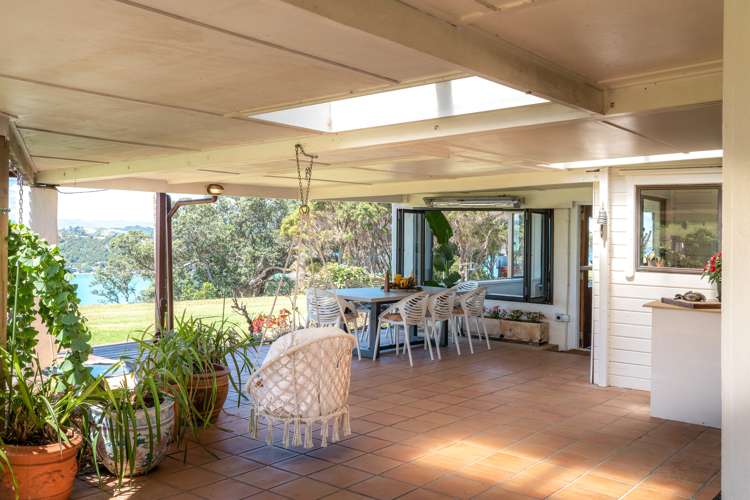 402 Orapiu Road Waiheke Island_30