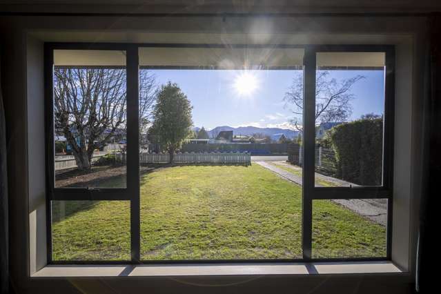 12 Sutherland Street Te Anau_4