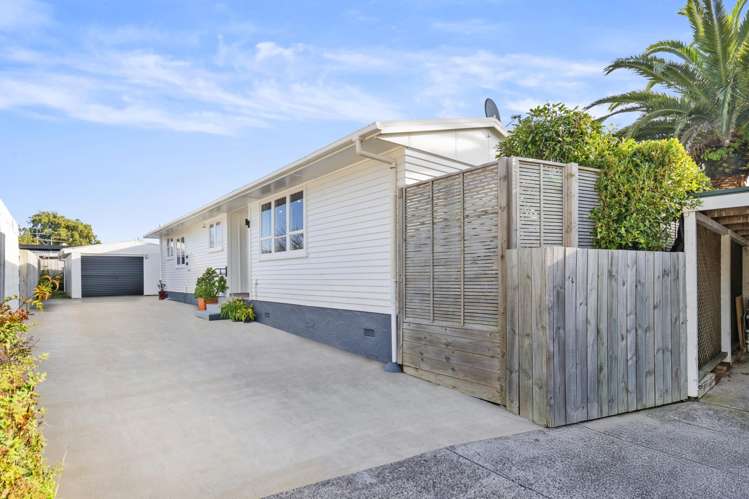 1/6 Titoki Avenue Mangere Bridge_20