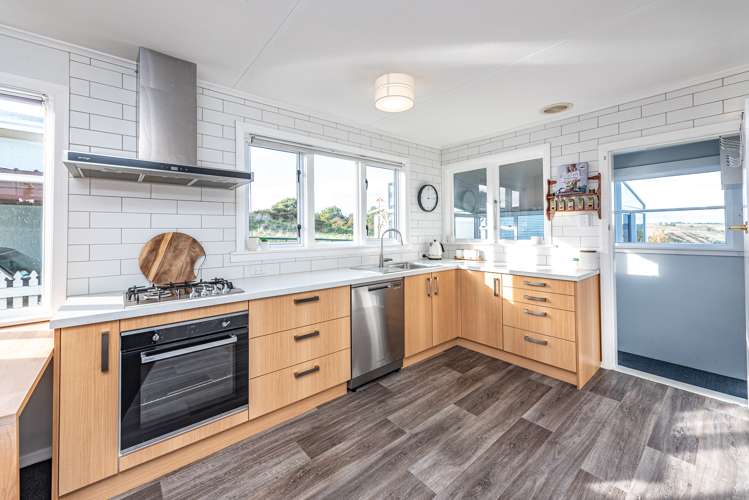 5 Bastia Avenue Bastia Hill Whanganui Houses for Sale One Roof