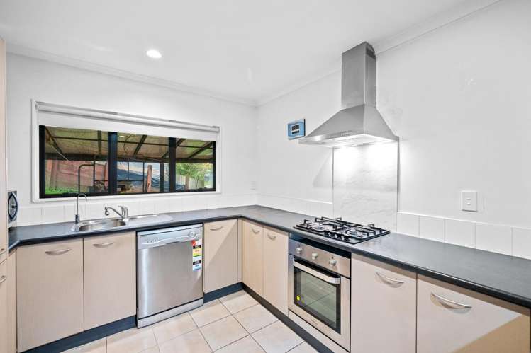 83 Kamara Road Glen Eden_8