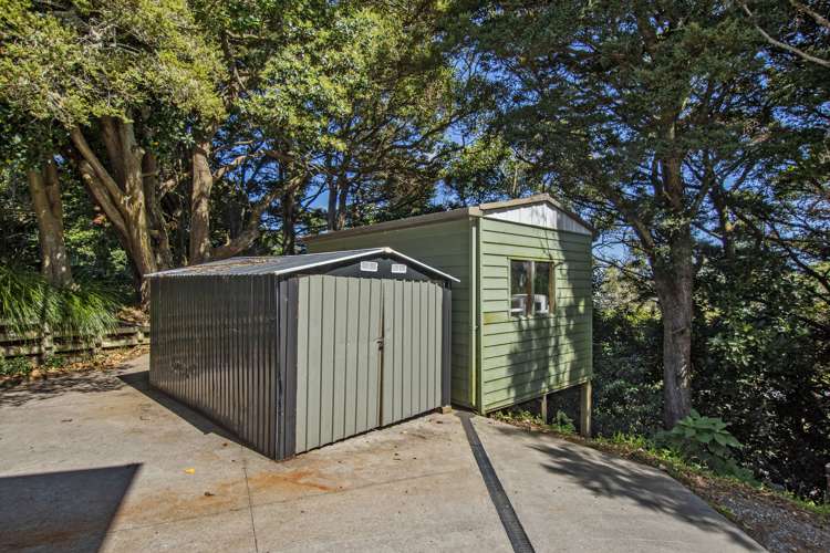 127 Riverside Drive Parahaki_24