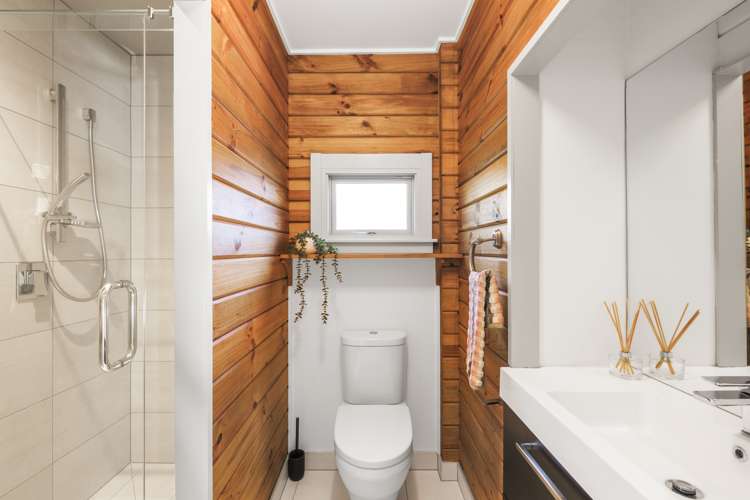 288 Lower Styx Road Spencerville_12