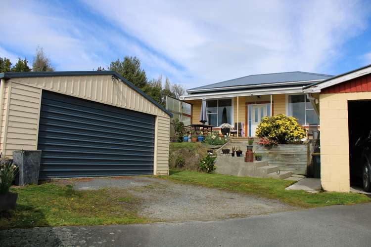 8 Armstrong Street Balclutha_25