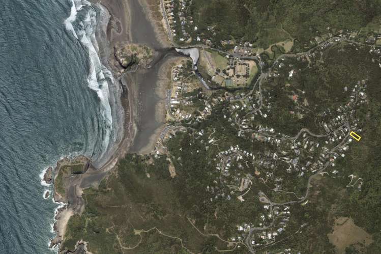 10 Piha Road Piha_14