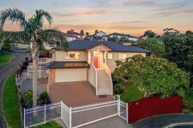 Private, Sunny Living in a Quiet Cul De Sac