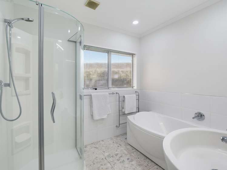 8 Aintree Crescent Awapuni_26