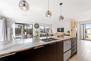 8 Matahae Crescent_1