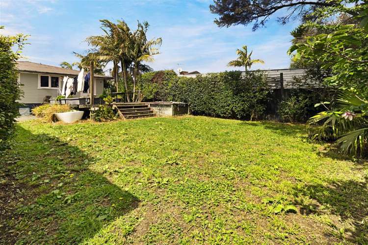 91 Cobham Crescent Kelston_6