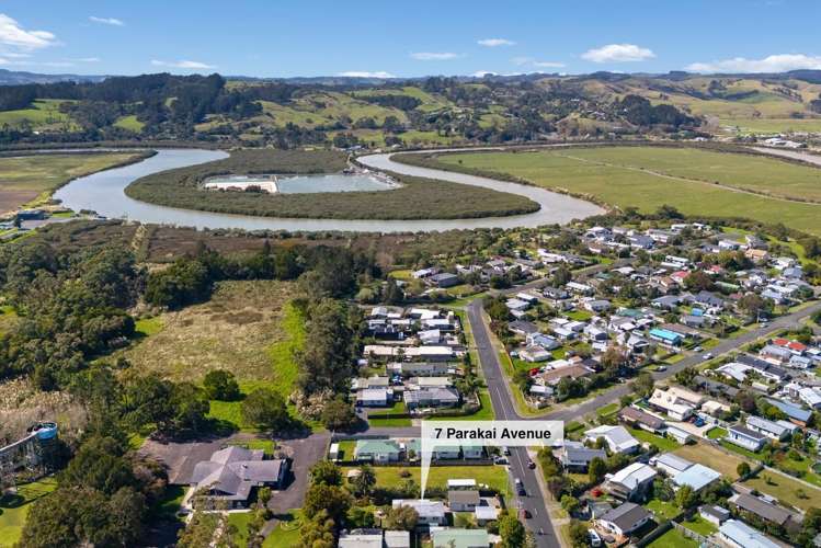 7 Parakai Avenue Parakai_27