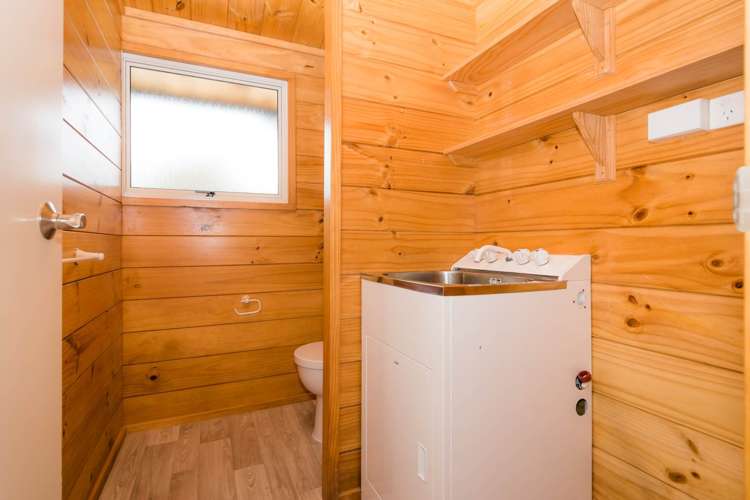 7 Scarlock Avenue Browns Bay_9