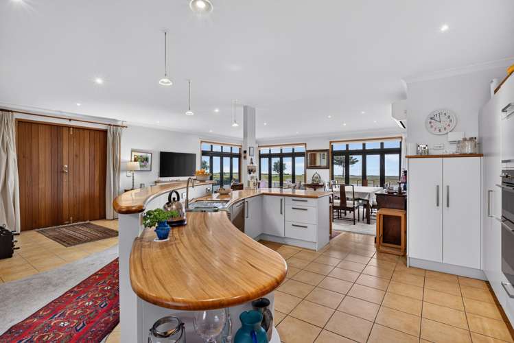 34 The Esplanade Westshore_4