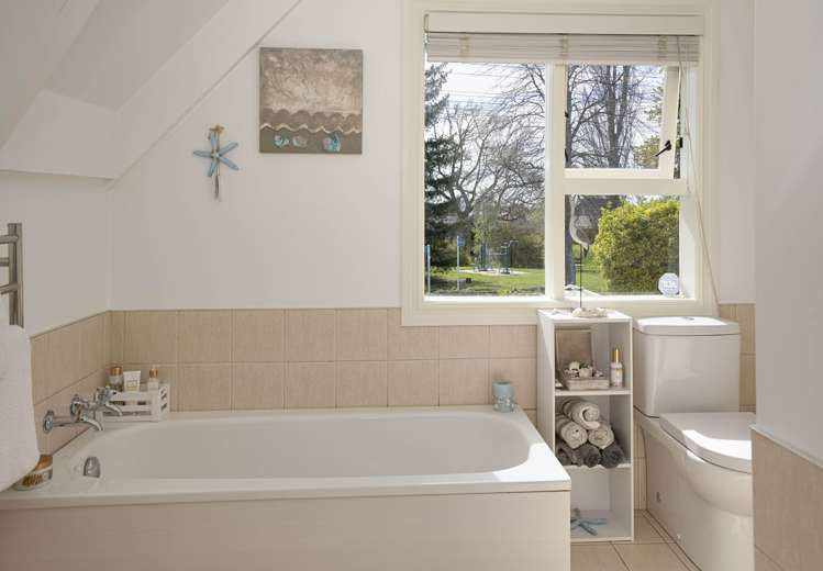 11 Byron Place Stoke_14