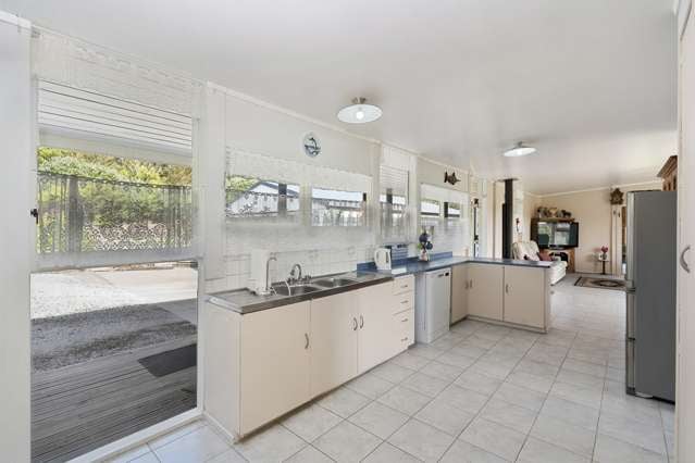 32 Dykin Road Kaingaroa_3