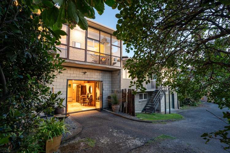 5/27 Beach Road Paekakariki_36