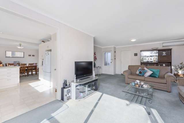 2/69 Orkney Road Mount Maunganui_1