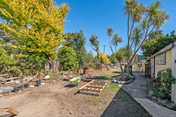 324 Ngaumutawa Road Solway_12