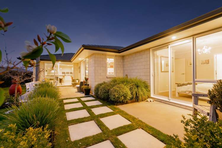 18 Waghorn Street Pyes Pa_16