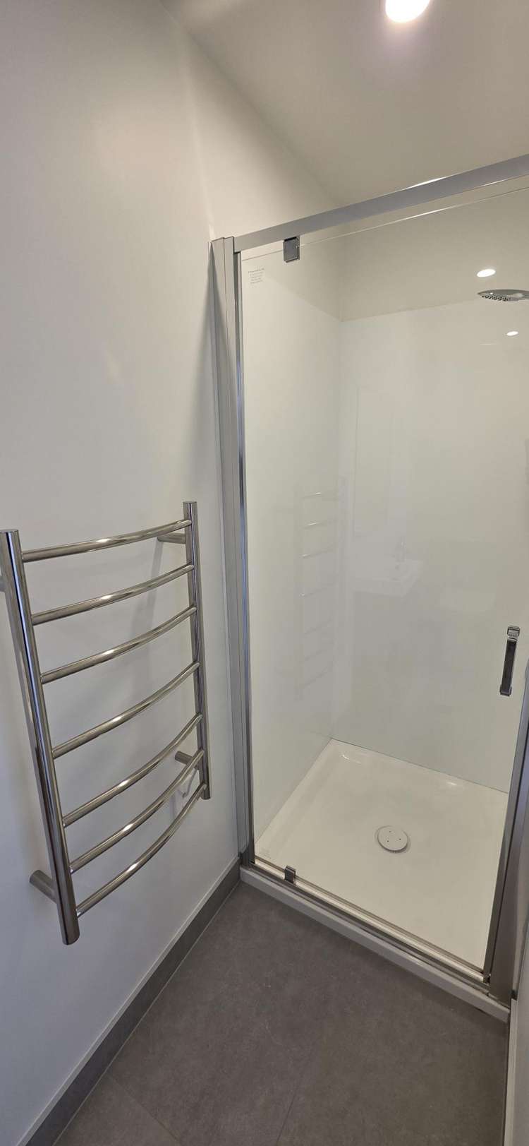 2/2 Riversdale Road Avondale_11