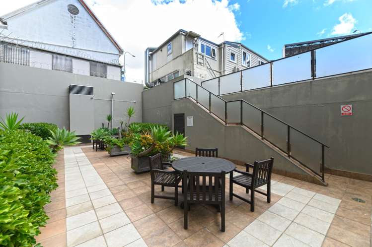 208/208/135 Vincent Street City Centre_17