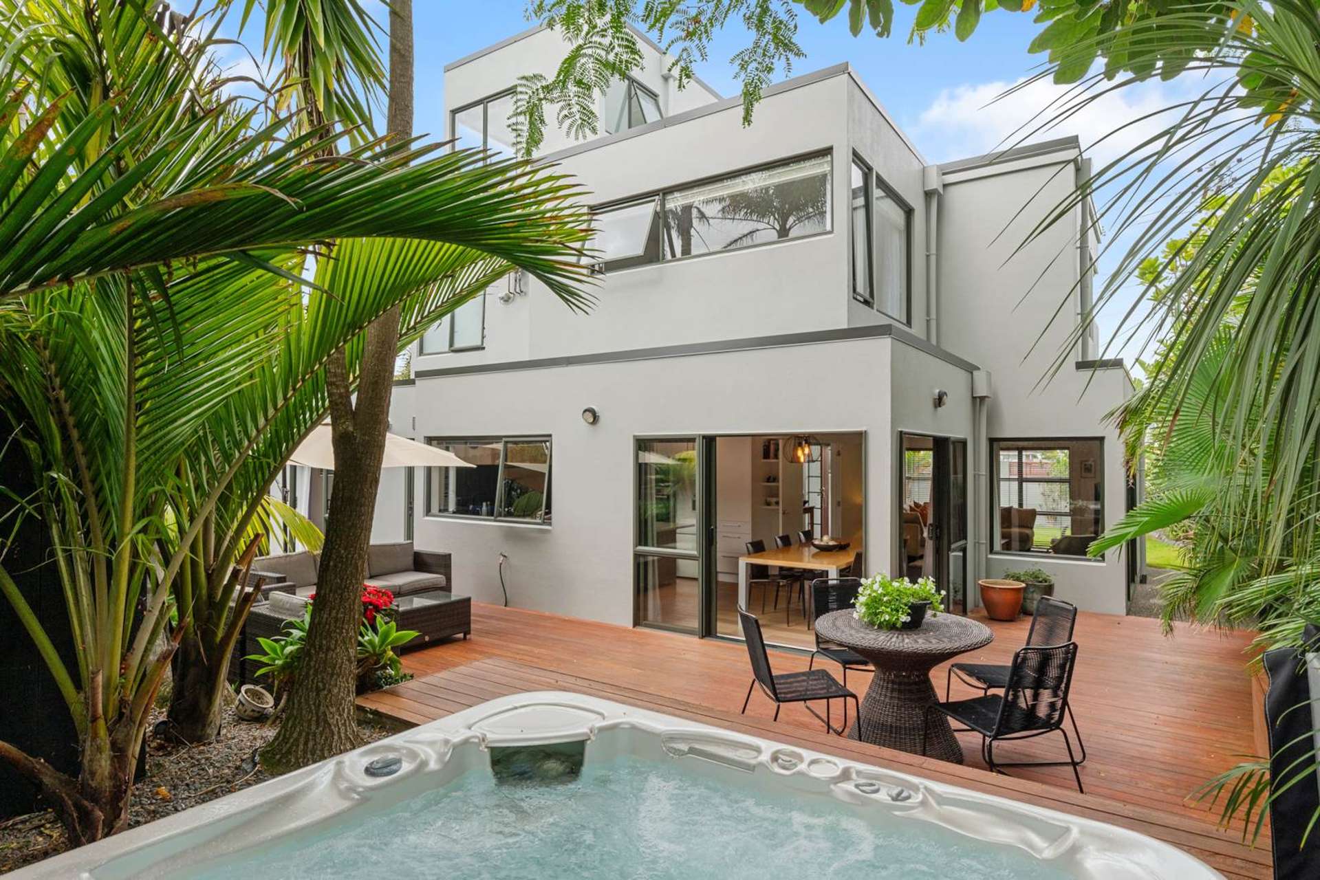 42 Merani Street Narrow Neck_0