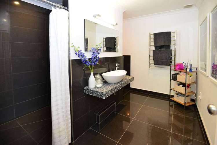 29 Marina Road Torbay_6