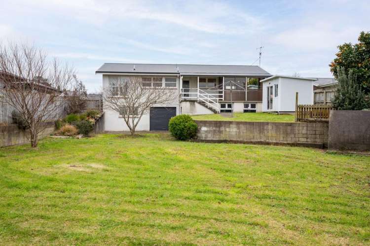 39 Springfield Crescent Enderley_22