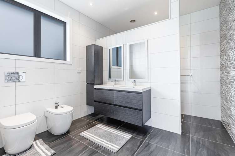 78 Riverhead Point Drive Riverhead_15