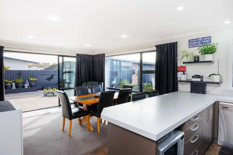 12 Lorenzo Place Kelvin Grove_6