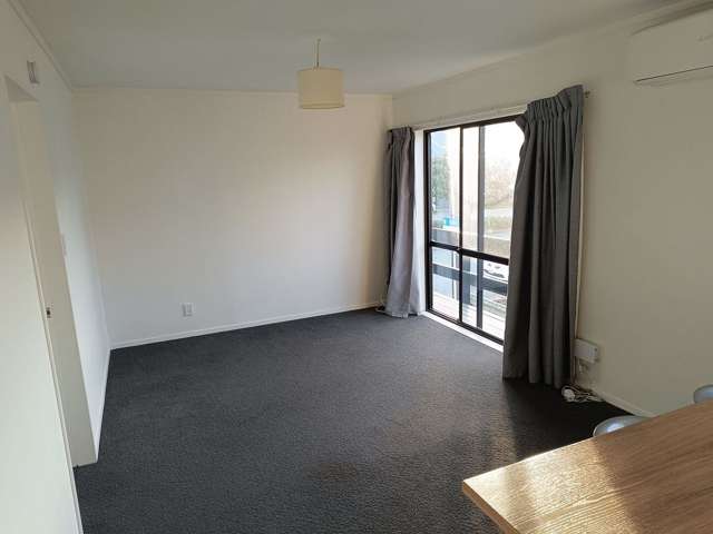 2/615 Evans Bay Parade Kilbirnie_2