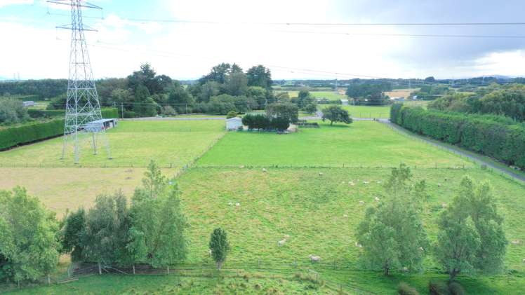 215 Findlay Road Ascot_35