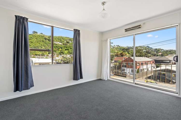 5/102 Lyall Parade Lyall Bay_8