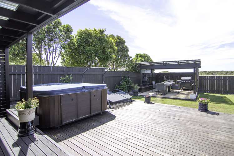 119 Pacific Drive Fitzherbert_13