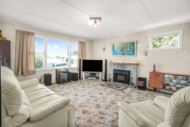 20 Lynda Avenue Paparangi_3