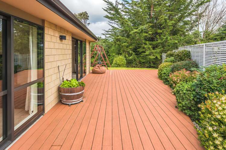 6 Saint Johns Heights Otamatea_17