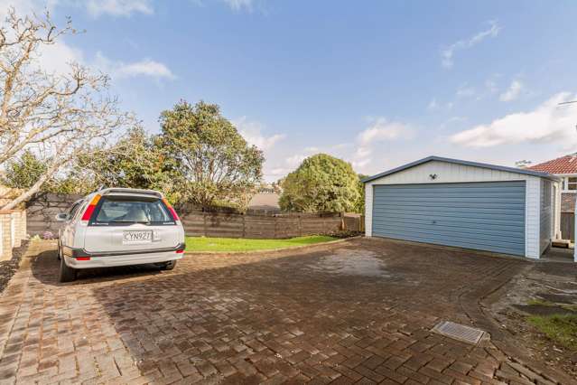 137 Vodanovich Road Te Atatu South_2