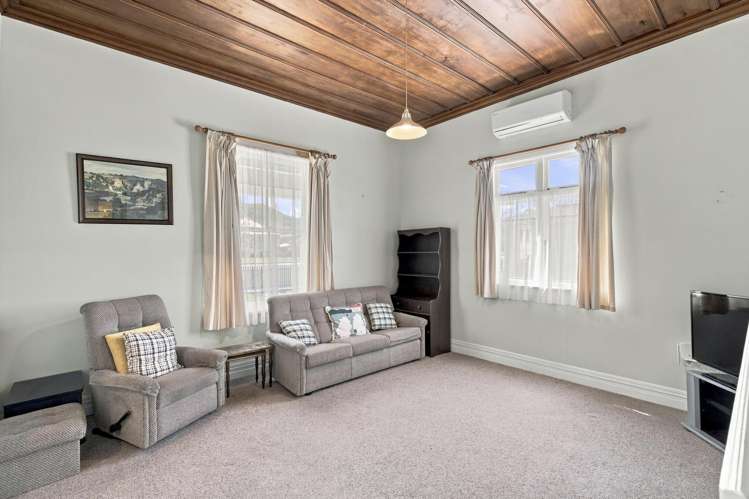40 Paraekaretu Street Hunterville_1