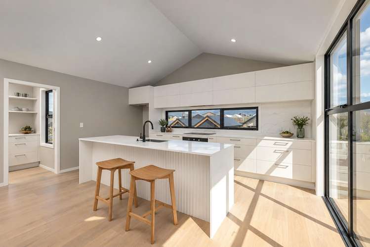 8 Callaghans Creek Rise Wanaka_4