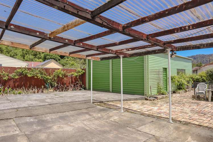 1 Ross Street Dunollie_30